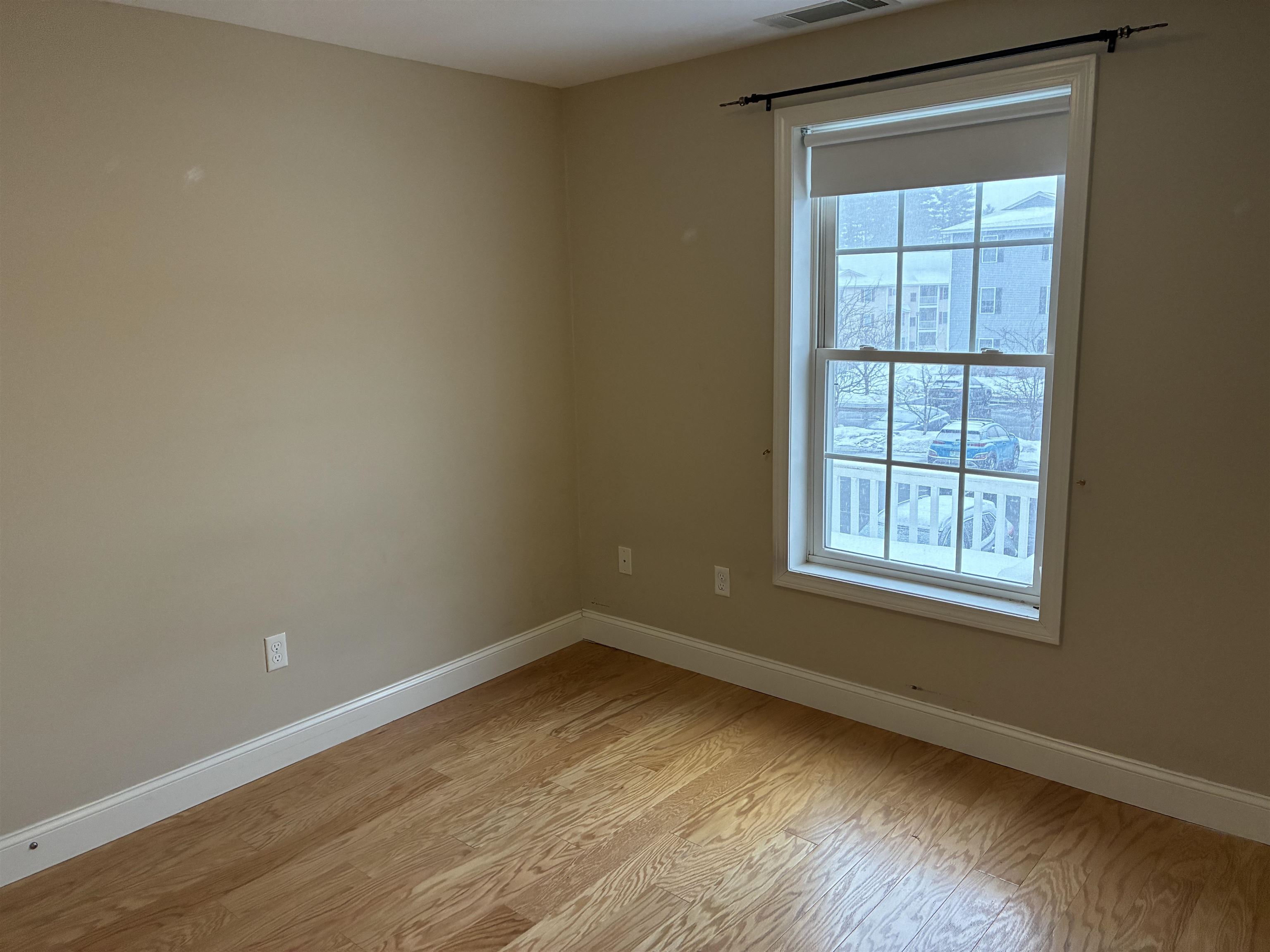14 Crestview Circle, Unit 160 Londonderry, NH 03053 - Photo 5 of 11