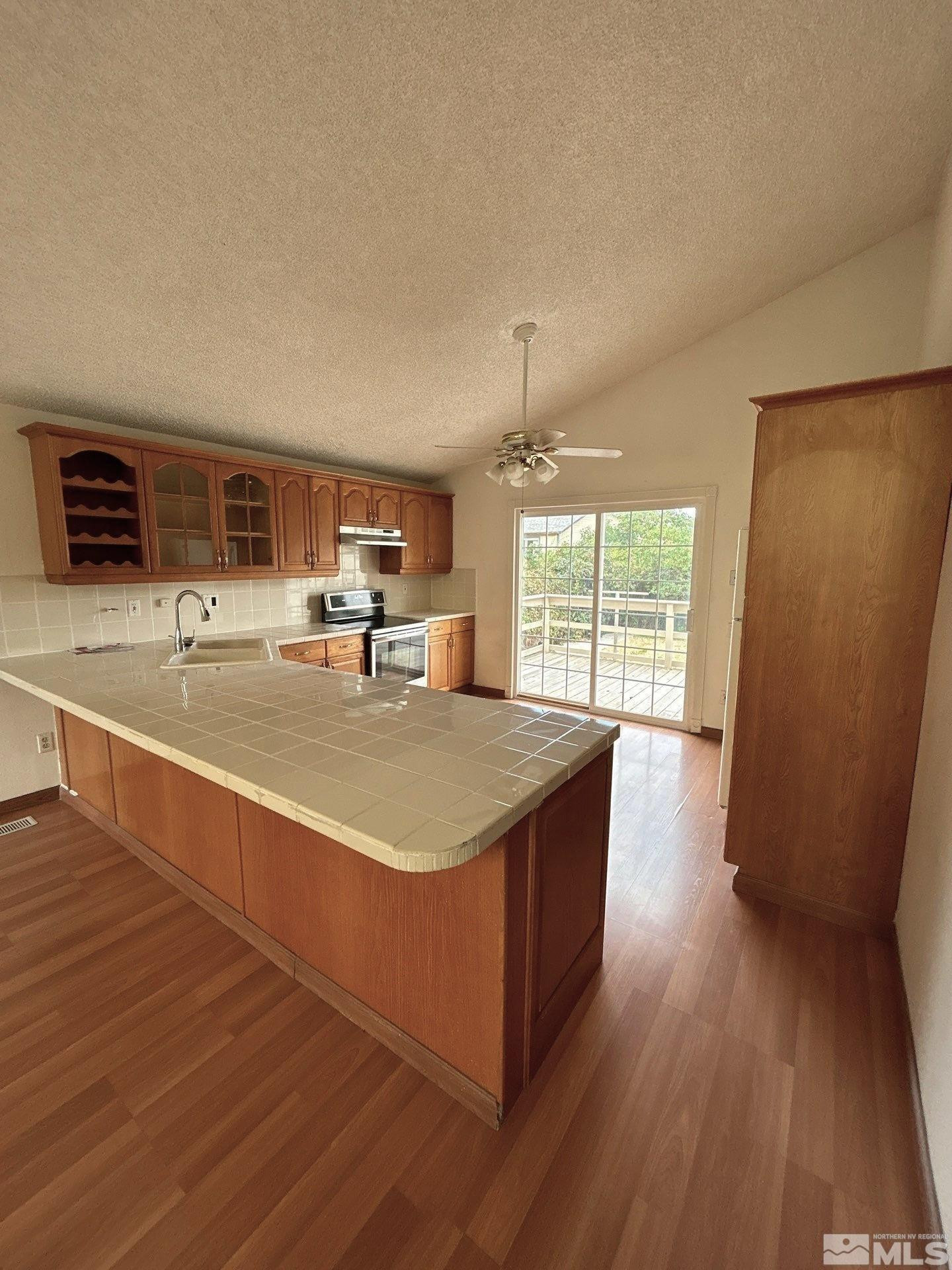 306 East Quail Street Sparks, NV 89431 - Photo 8 of 34 Photo 8