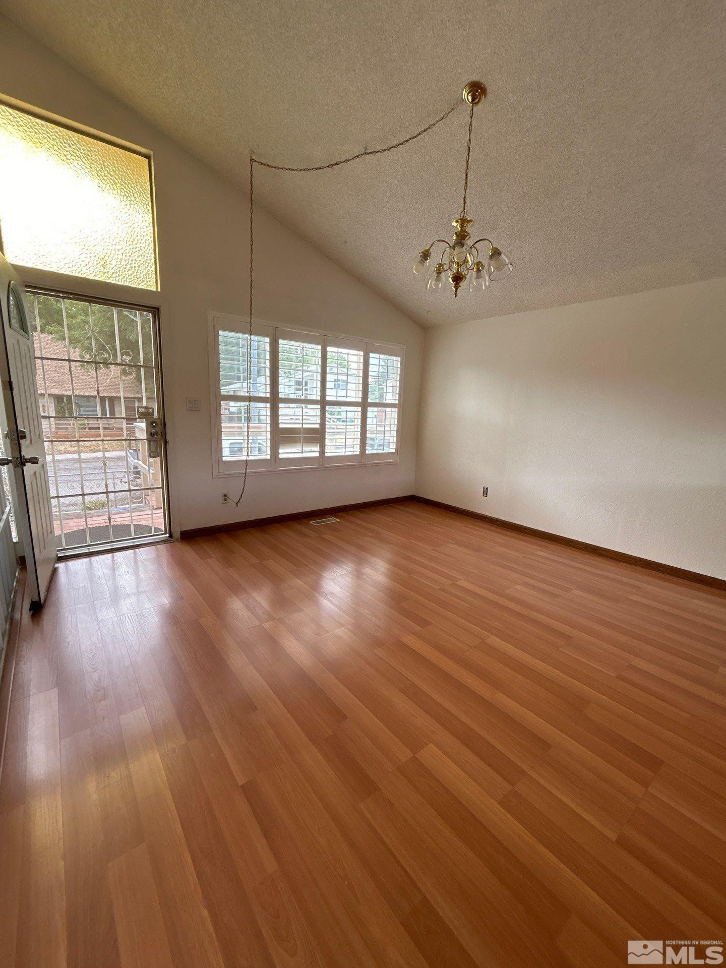 306 East Quail Street Sparks, NV 89431 - Photo 10 of 34 Photo 10