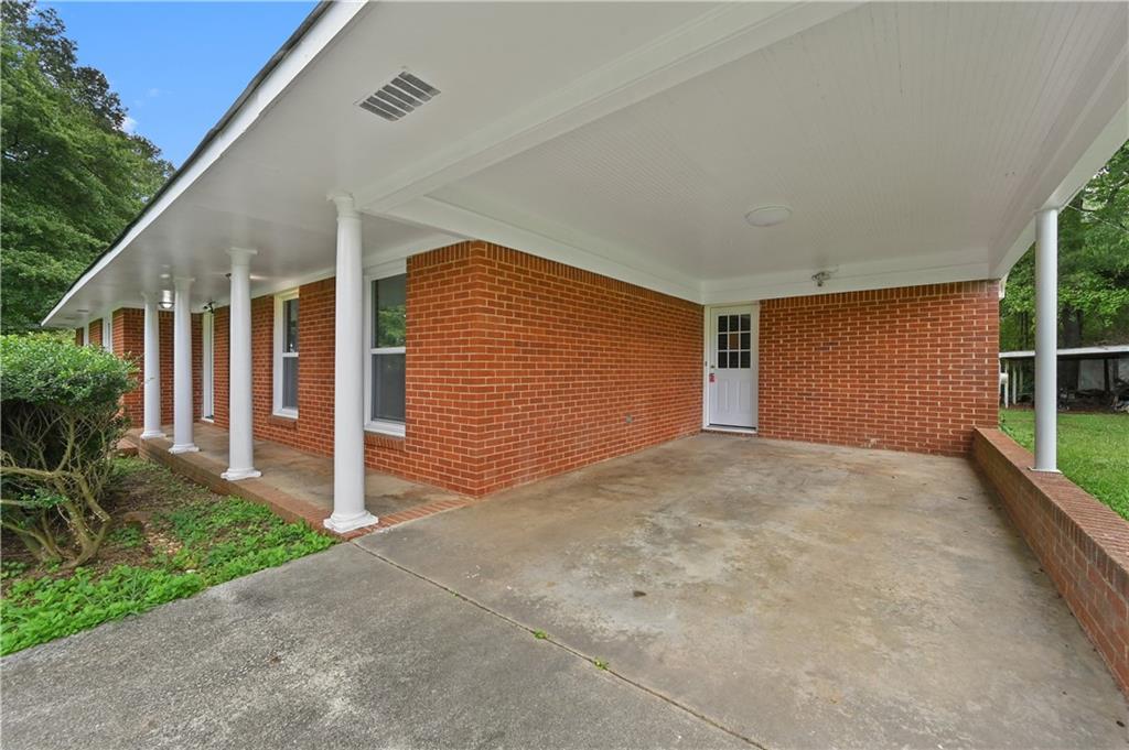 311 Bryant Road Monroe, GA 30655 - Photo 4 of 16