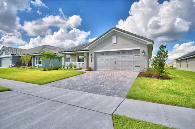 $421,846 | 4663 Grandview Gln Drive, Auburndale, FL 33823