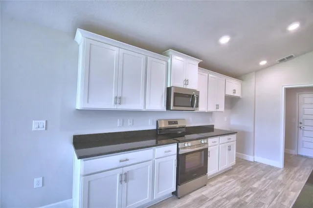 $421,846 | 4663 Grandview Gln Drive, Auburndale, FL 33823