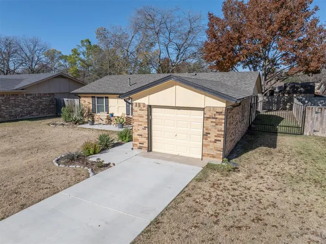 $1,800 | 427 Marsha Street, Keller, TX 76248