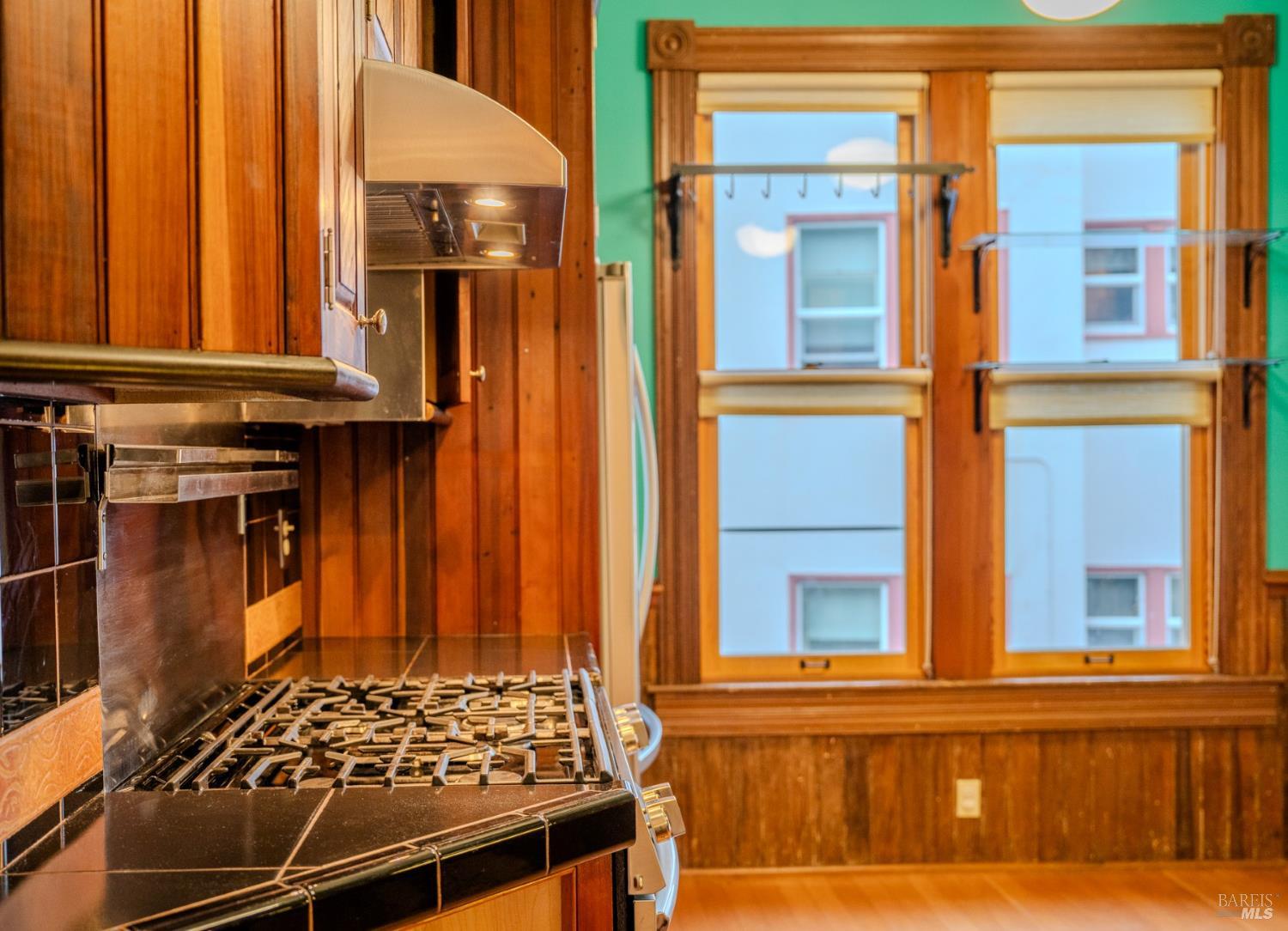 432 8th Street Santa Rosa, CA 95401 - Photo 17 of 40 front view of a house