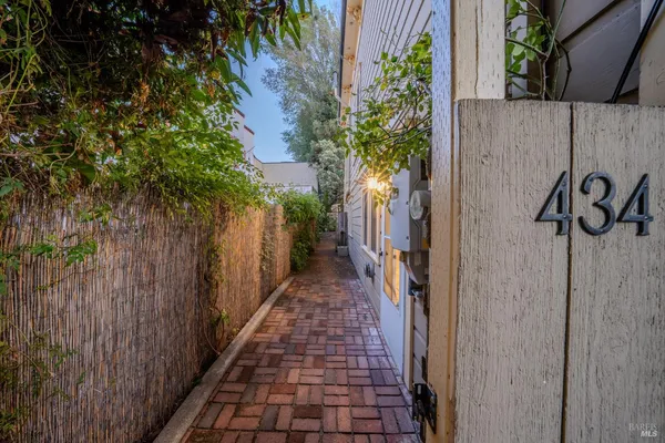 a view of a pathway of a building