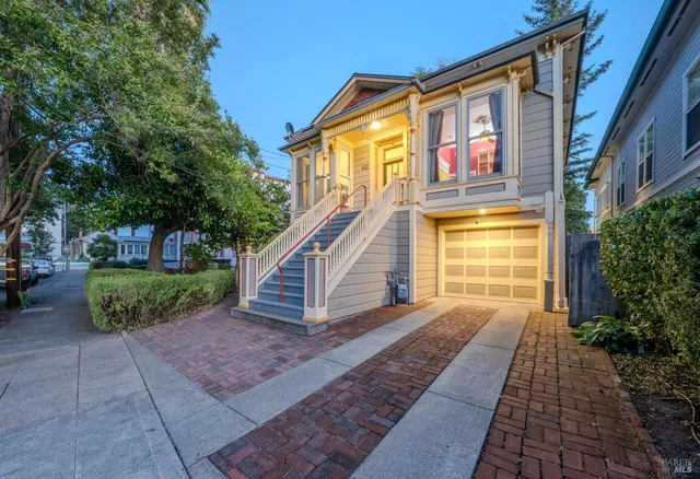 $1,100,000 | 432 8th Street, Santa Rosa, CA 95401