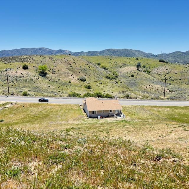 1 Johnson Road Lake Elizabeth, CA 93532 - Photo 8 of 11 a view of an ocean and a mountain