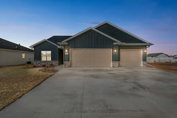 $463,900 | 2518 Tipperary Trail, De Pere, WI 54115