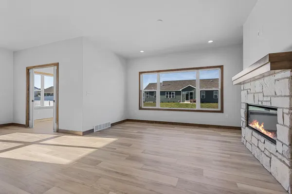 $463,900 | 2518 Tipperary Trail, De Pere, WI 54115