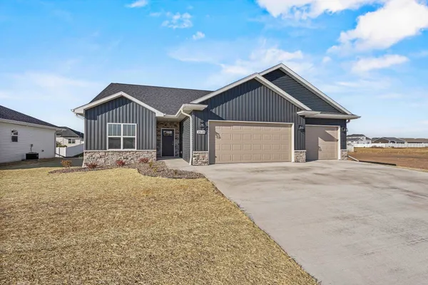 $463,900 | 2518 Tipperary Trail, De Pere, WI 54115