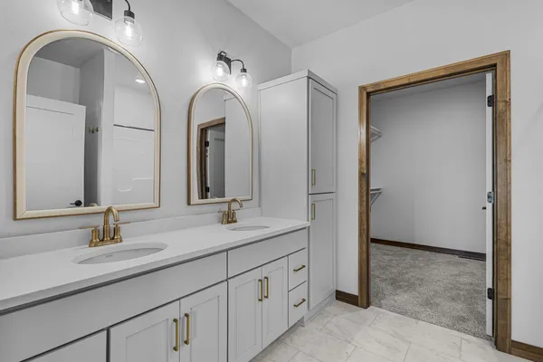 $463,900 | 2518 Tipperary Trail, De Pere, WI 54115