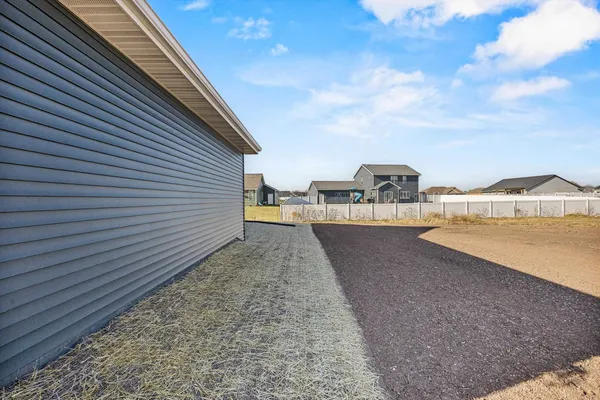 $463,900 | 2518 Tipperary Trail, De Pere, WI 54115