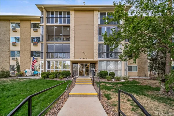 $210,000 | 3022 South Wheeling Way, Unit 112, Aurora, CO 80014