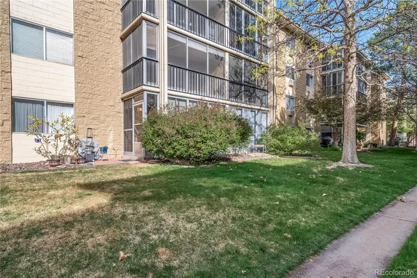$210,000 | 3022 South Wheeling Way, Unit 112, Aurora, CO 80014