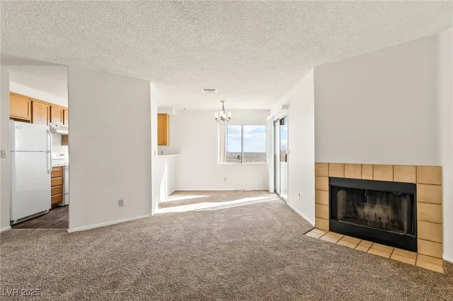 $195,000 | 2191 Bay Club Drive, Unit 204, Laughlin, NV 89029