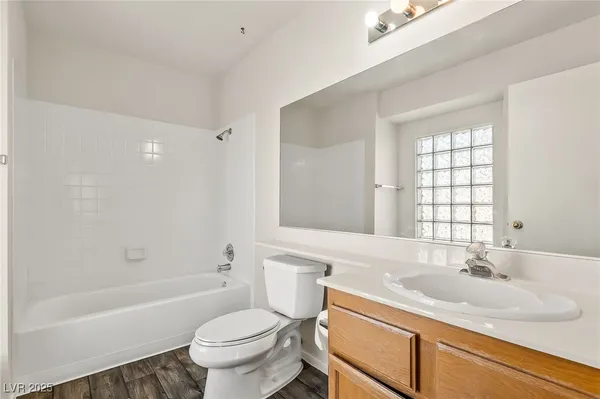 $189,000 | 2191 Bay Club Drive, Unit 204, Laughlin, NV 89029