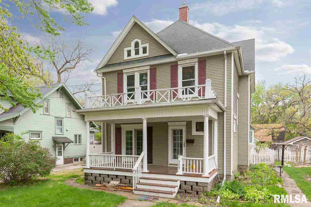 709 3rd Street Moline, IL 61265 - Photo 1 of 23 Gallery Image 1