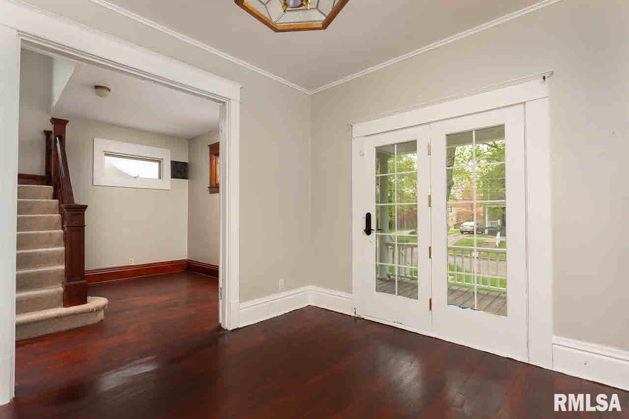 709 3rd Street Moline, IL 61265 - Photo 11 of 23 Gallery Image 11