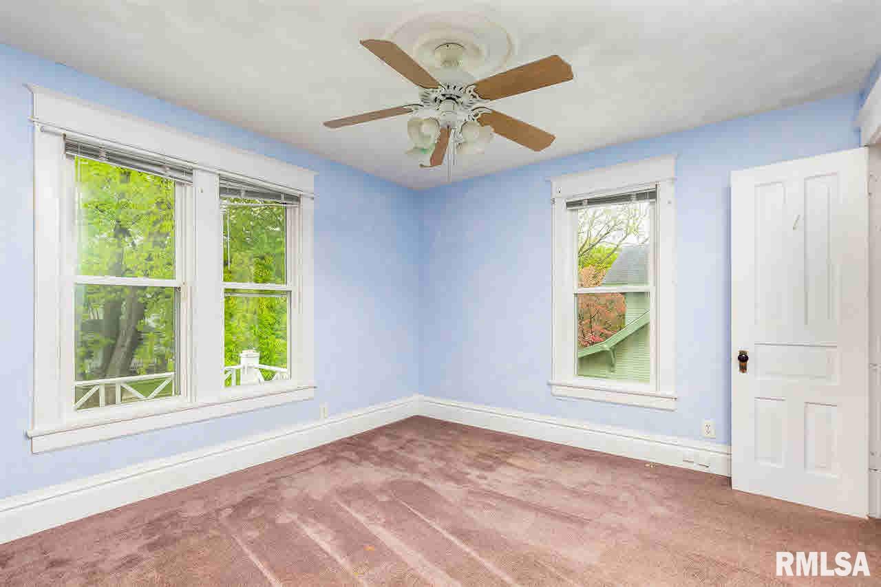 709 3rd Street Moline, IL 61265 - Photo 12 of 23 Gallery Image 12