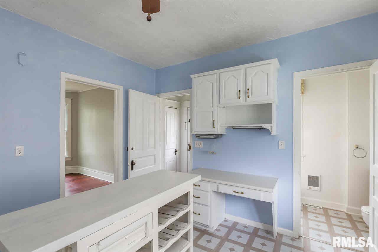 709 3rd Street Moline, IL 61265 - Photo 5 of 23 Gallery Image 5