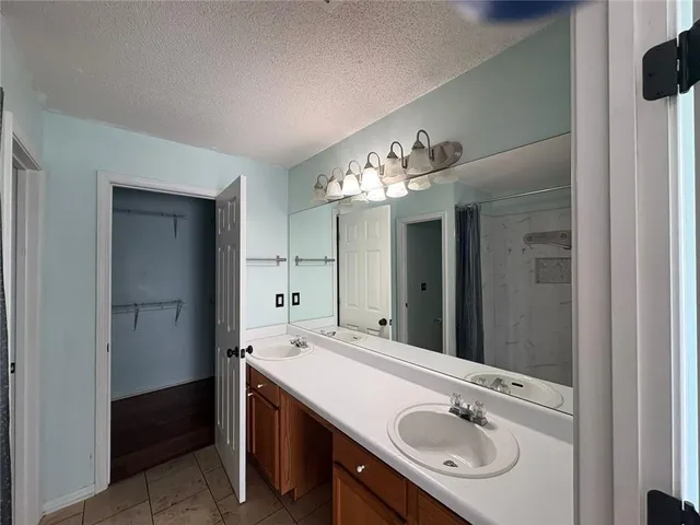 $2,400 | 1607 Heyford Circle, Kennesaw, GA 30152