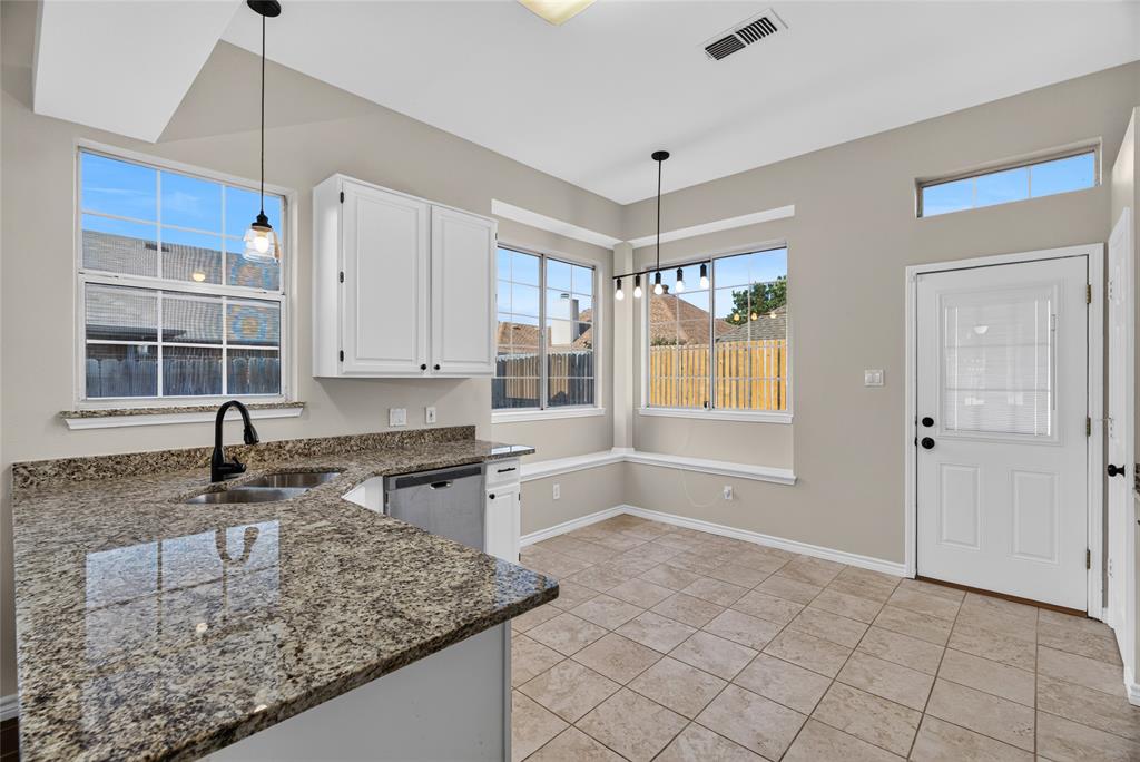 2134 Ridgecliff Drive Keller, TX 76248 - Photo 8 of 25 Gallery Image 8