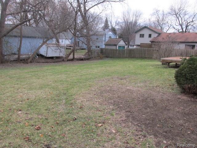 3165 Lexington Road Waterford, MI 48328 - Photo 20 of 23 IMG_3465.JPG