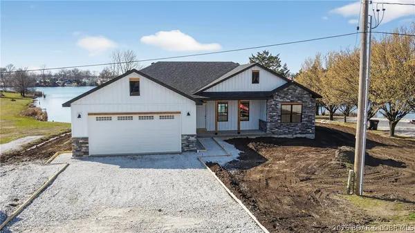 $349,900 | 223 Crescent Drive, Lincoln, MO 65338