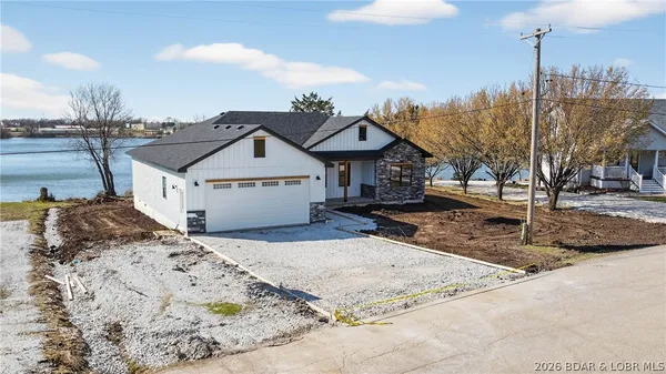 $349,900 | 223 Crescent Drive, Lincoln, MO 65338