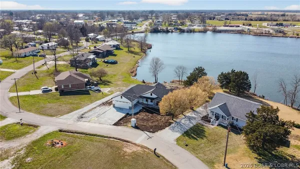 $349,900 | 223 Crescent Drive, Lincoln, MO 65338