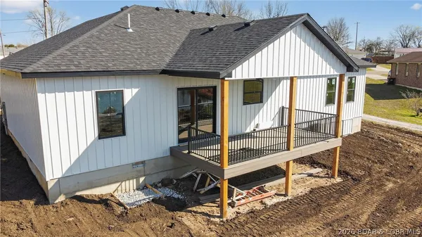 $349,900 | 223 Crescent Drive, Lincoln, MO 65338