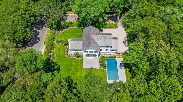 $5,495,000 | 41 Montauk Avenue, Sag Harbor, NY 11963