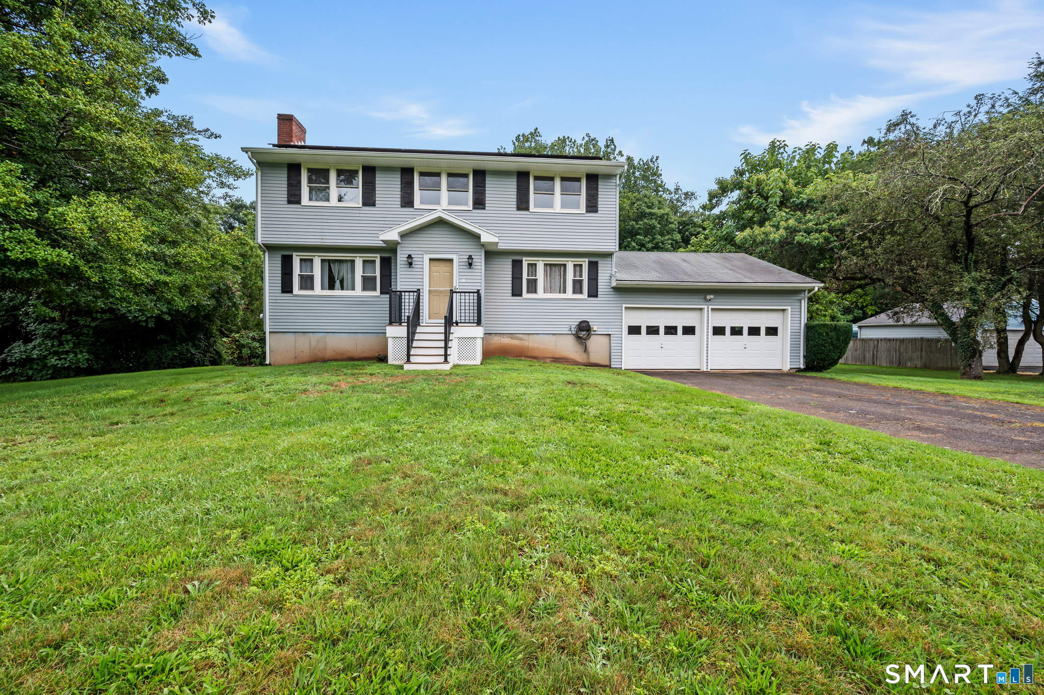 19 Sheffield Road North Haven, CT 06473 - Photo 1 of 33 Gallery Image 1