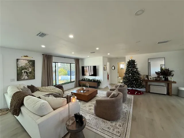 $3,750 | 6510 Abaco Drive, Apollo Beach, FL 33572