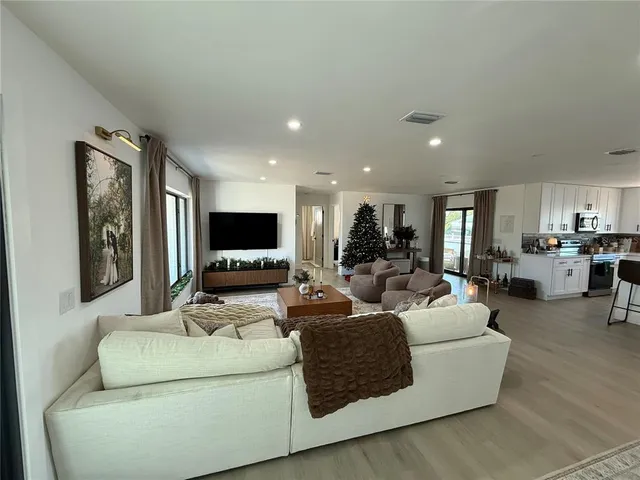 $3,750 | 6510 Abaco Drive, Apollo Beach, FL 33572