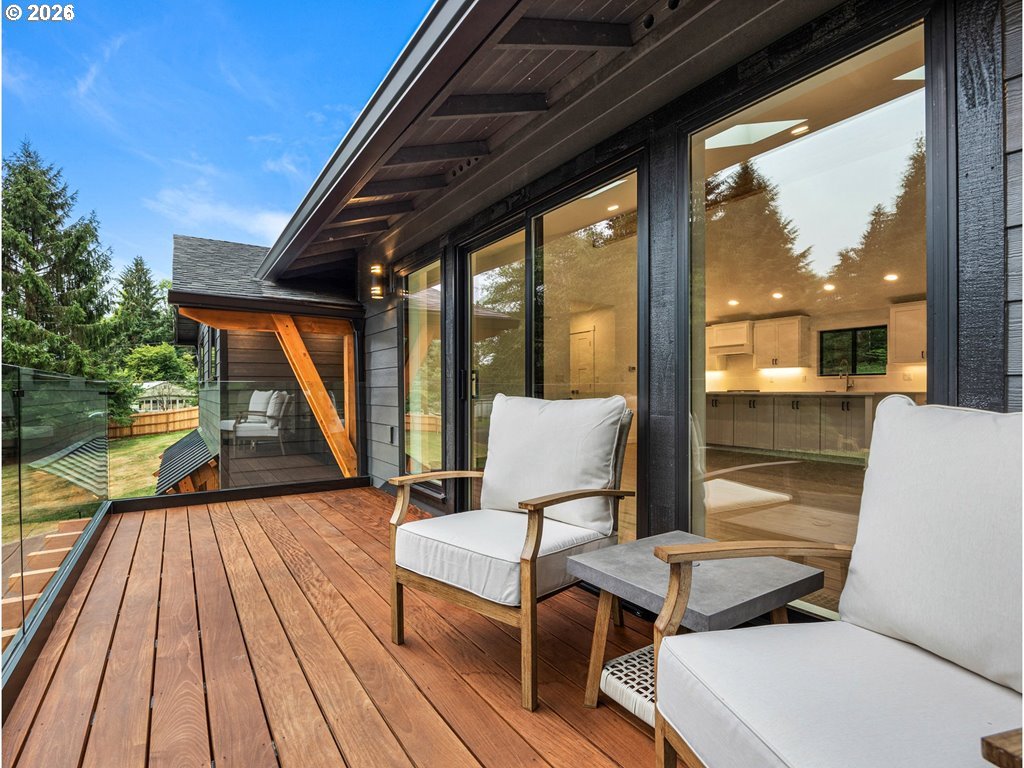 37671 Timber Lane Astoria, OR 97103 - Photo 11 of 44