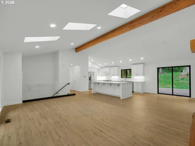 $939,000 | 37671 Timber Lane, Astoria, OR 97103