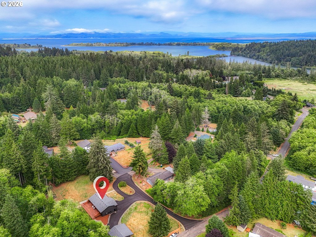 37671 Timber Lane Astoria, OR 97103 - Photo 2 of 44