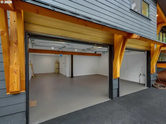 $939,000 | 37671 Timber Lane, Astoria, OR 97103