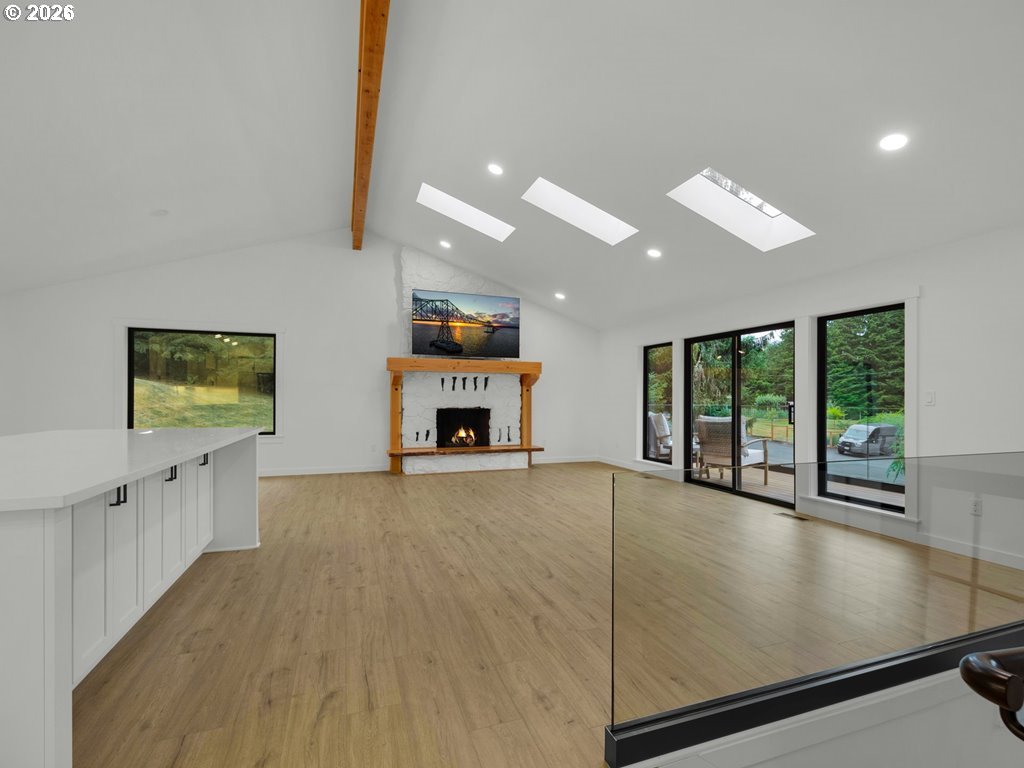 37671 Timber Lane Astoria, OR 97103 - Photo 7 of 44