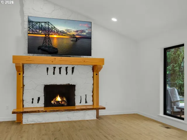 $939,000 | 37671 Timber Lane, Astoria, OR 97103