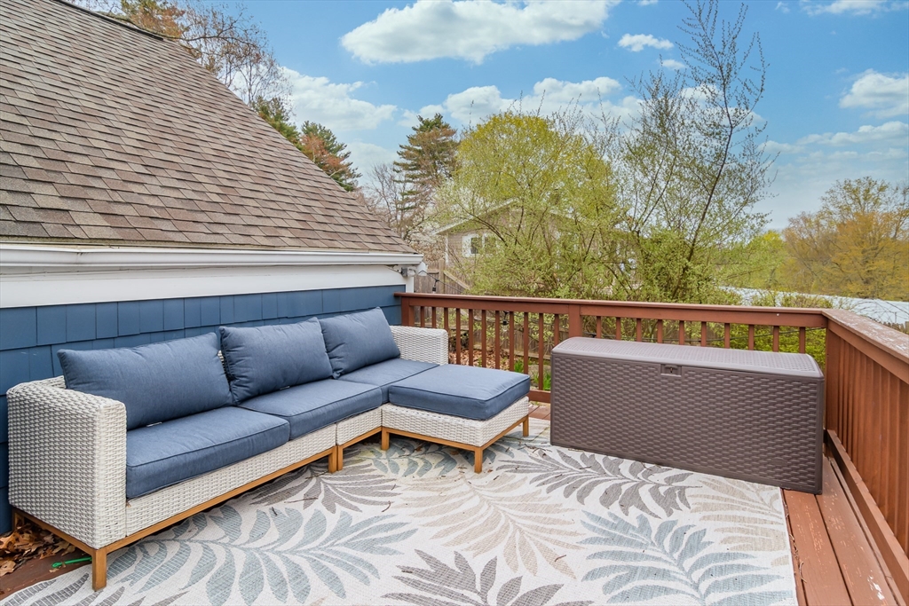 39 Old North Road Hudson, MA 01749 - Photo 16 of 24