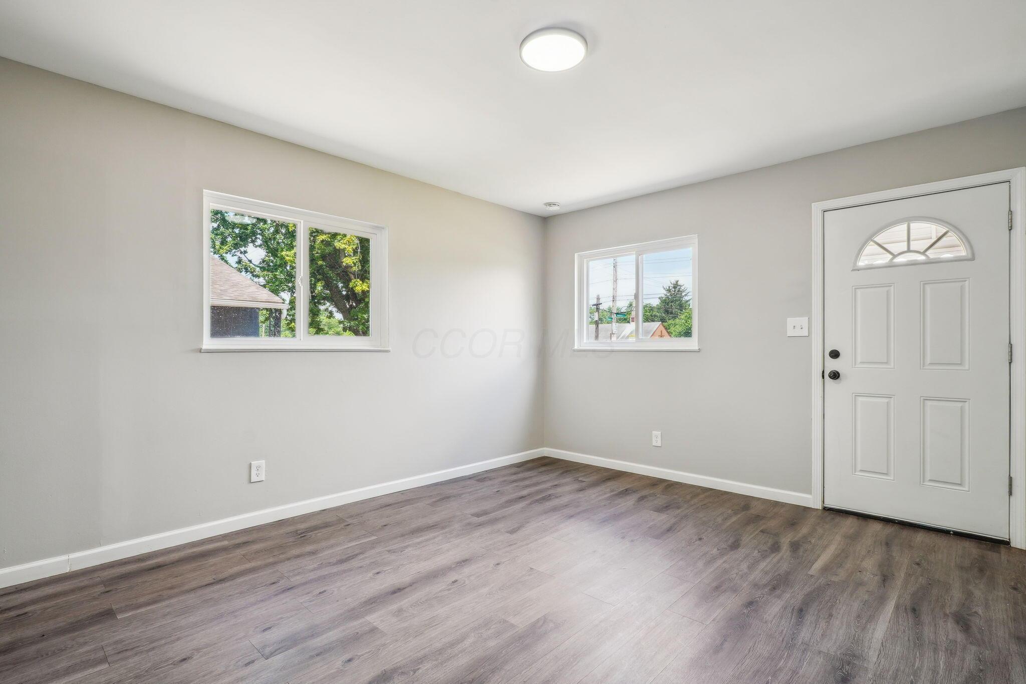 1471 Watkins Road Columbus, OH 43207 - Photo 9 of 32 4-web-or-mls-1471-watkins-rd