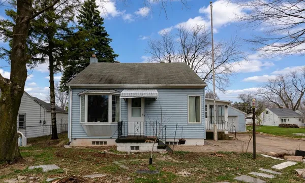 $209,500 | 401 Gardner's Row, Appleton, WI 54915