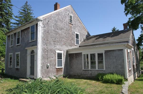 513 Old County Road Westport, MA 02790 - Photo 2 of 30 Gallery Image 2