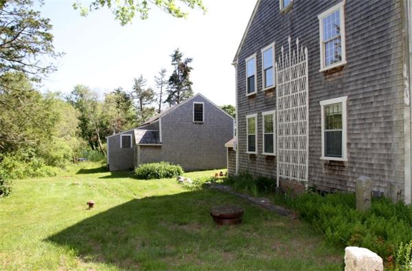 513 Old County Road Westport, MA 02790 - Photo 3 of 30 Gallery Image 3