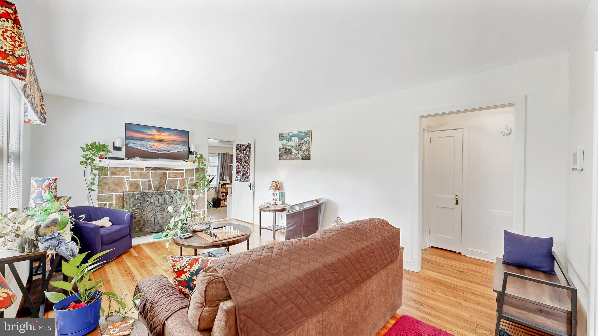 307 Channel Road Wilmington, DE 19809 - Photo 2 of 46 Living Room
