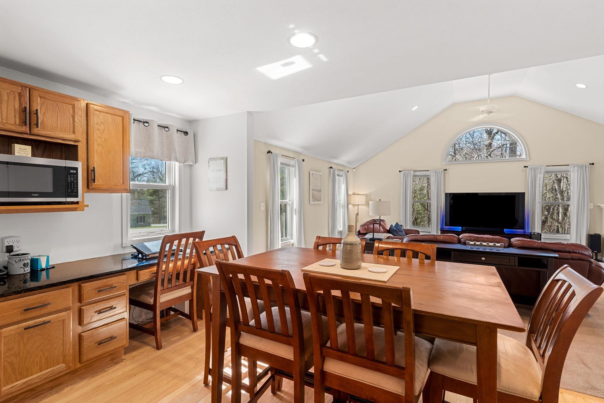 29 Greenwich Road Litchfield, NH 03052 - Photo 7 of 48 Gallery Image 7