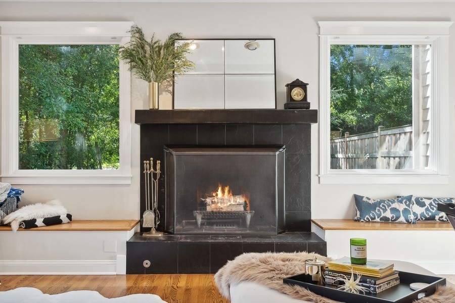 939 Illinois Road Wilmette, IL 60091 - Photo 5 of 39