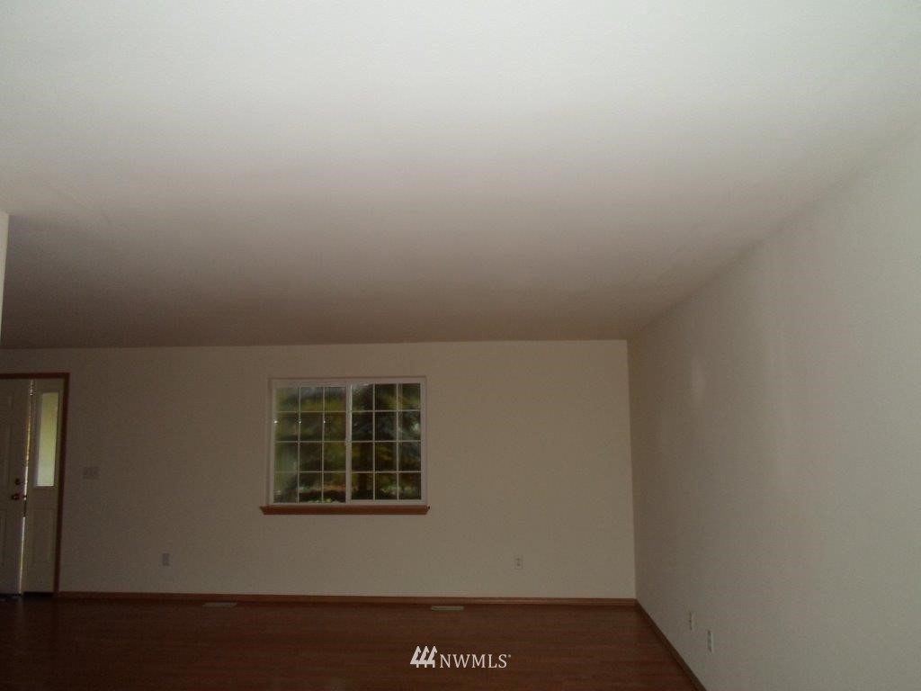 18219 Montborne Road Mount Vernon, WA 98274 - Photo 5 of 10 Gallery Image 5